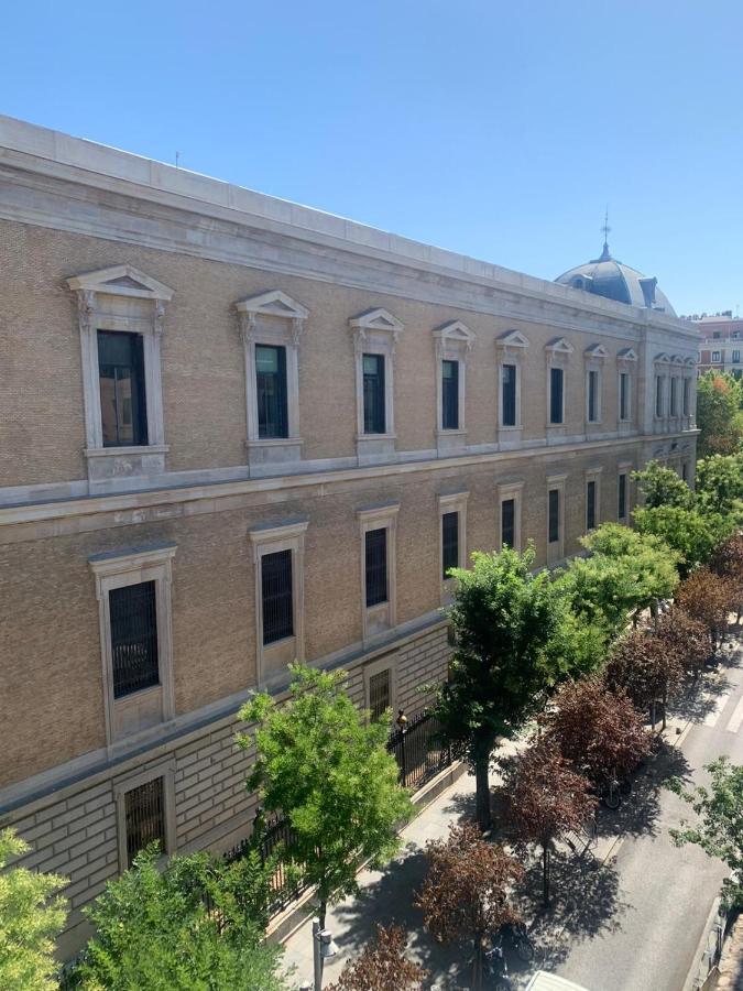Luxury Studio Retiro Park & Prado Museum Мадрид Екстериор снимка